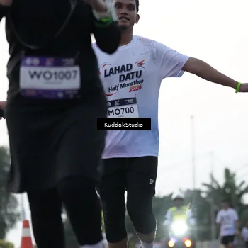 Runner Photo 7797871