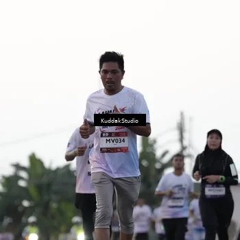 Runner Photo 7797905