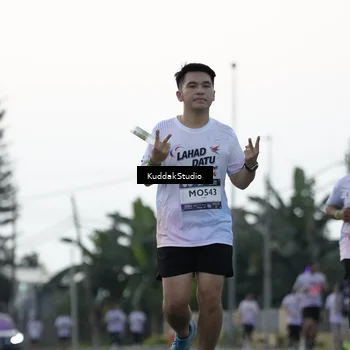 Runner Photo 7797938