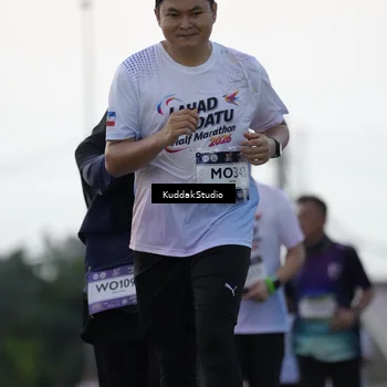 Runner Photo 7797969