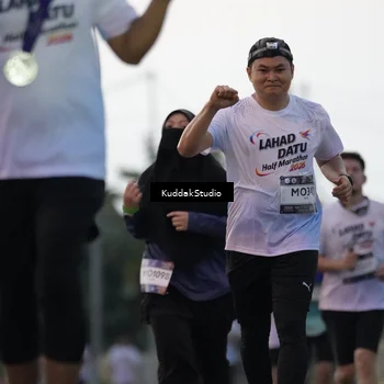 Runner Photo 7797981