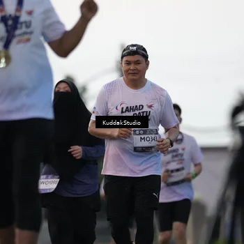 Runner Photo 7797989