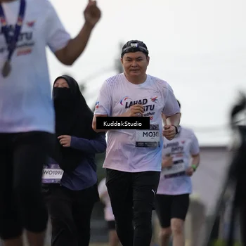 Runner Photo 7797995
