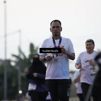 Runner Photo 7797996