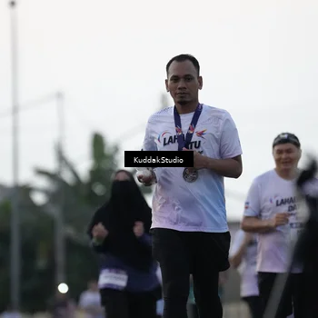 Runner Photo 7797999