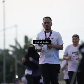 Runner Photo 7798000