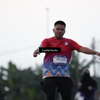 Runner Photo 7798011