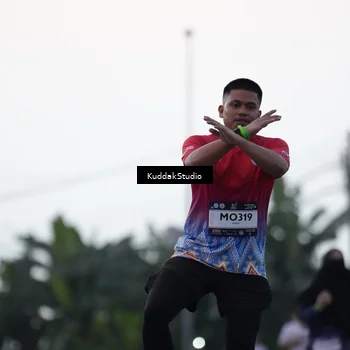 Runner Photo 7798018