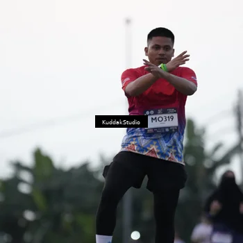 Runner Photo 7798021
