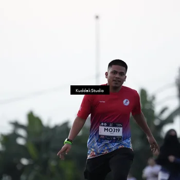 Runner Photo 7798022