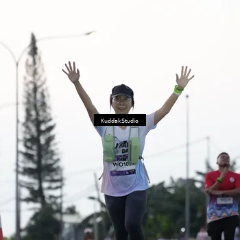Runner Photo 7798024