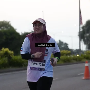 Runner Photo 7798030