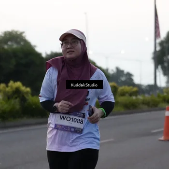 Runner Photo 7798032