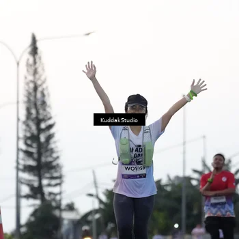Runner Photo 7798035