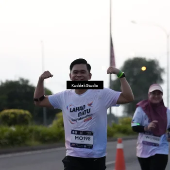 Runner Photo 7798039