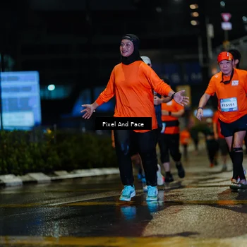 Runner Photo 7798071