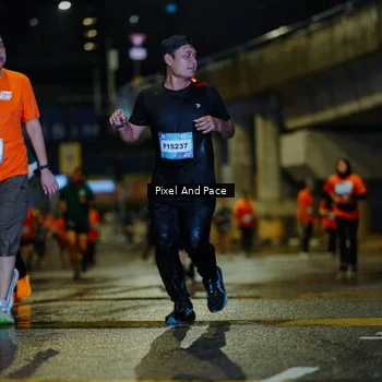 Runner Photo 7798116