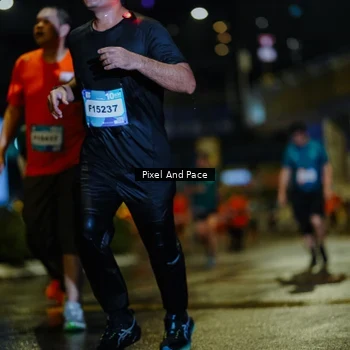 Runner Photo 7798122