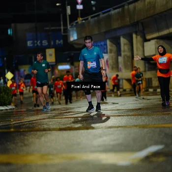 Runner Photo 7798128