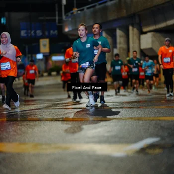 Runner Photo 7798161