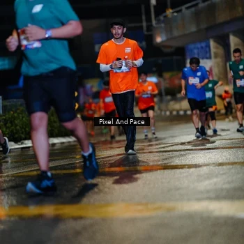Runner Photo 7798174