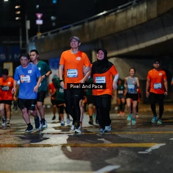 Runner Photo 7798189