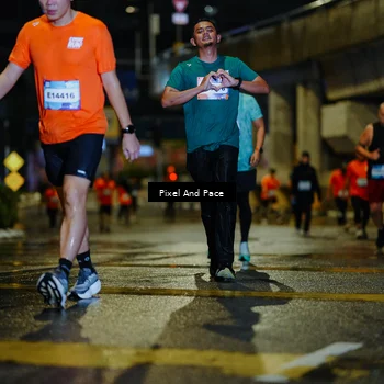 Runner Photo 7798360