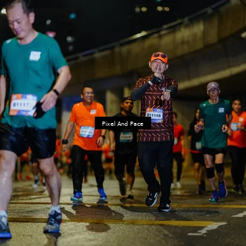 Runner Photo 7798518