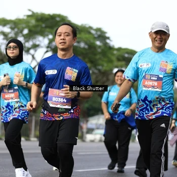 Runner Photo 7798534