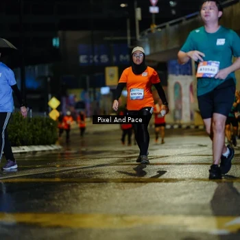 Runner Photo 7798802