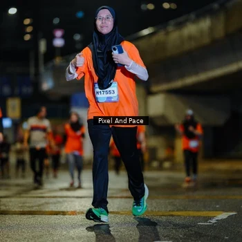 Runner Photo 7798899
