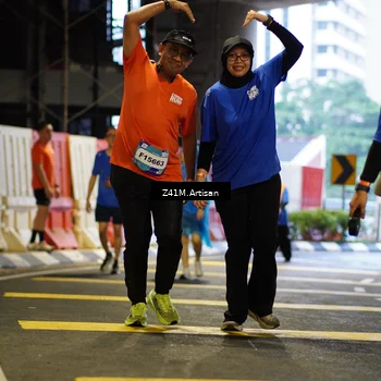 Runner Photo 7798909