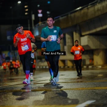 Runner Photo 7798943