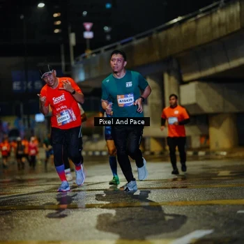 Runner Photo 7798945