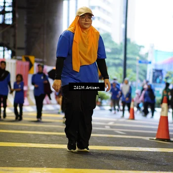 Runner Photo 7799004