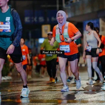 Runner Photo 7799011