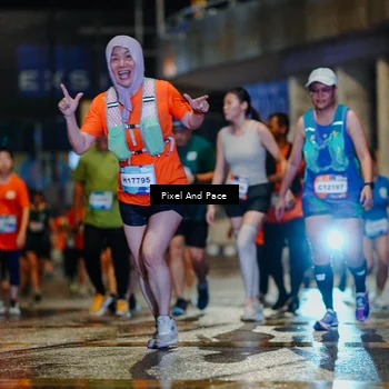 Runner Photo 7799033
