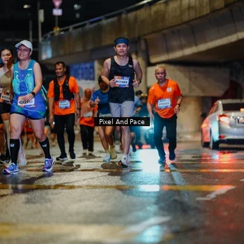 Runner Photo 7799037