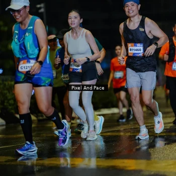 Runner Photo 7799044