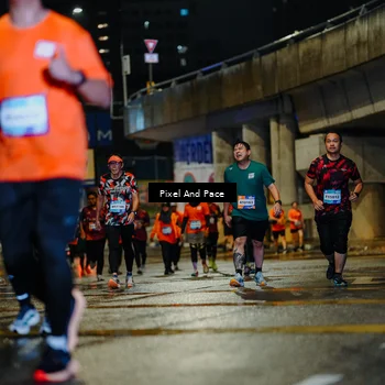 Runner Photo 7799090