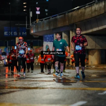 Runner Photo 7799098
