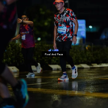 Runner Photo 7799156