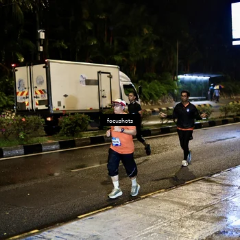 Runner Photo 7799168