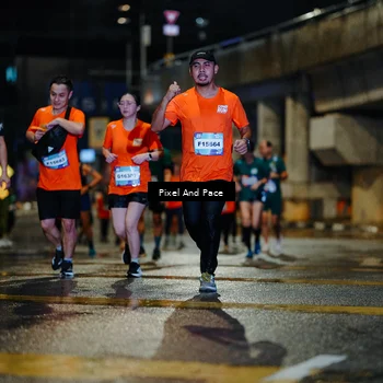 Runner Photo 7799296