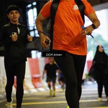 Runner Photo 7799297