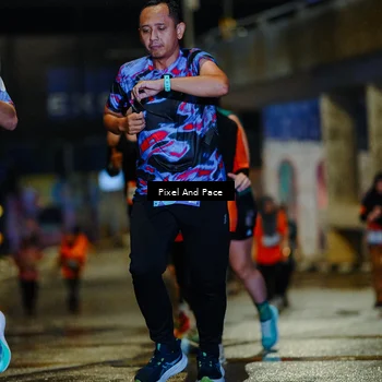 Runner Photo 7799342