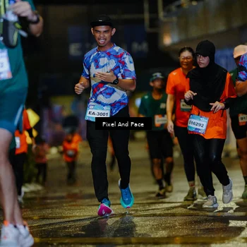 Runner Photo 7799344