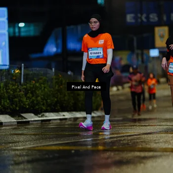 Runner Photo 7799394