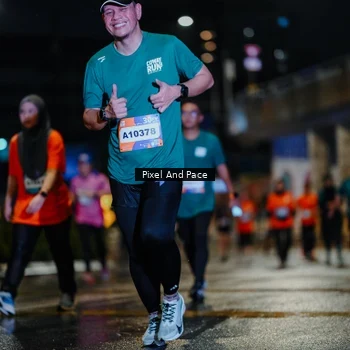 Runner Photo 7799521