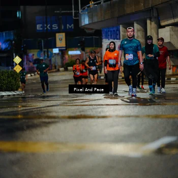 Runner Photo 7799550